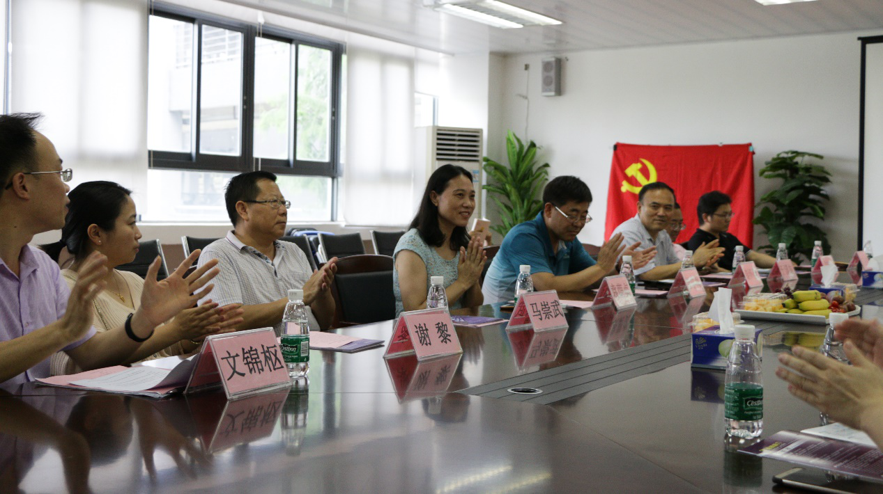 校友2.png 校友2.png